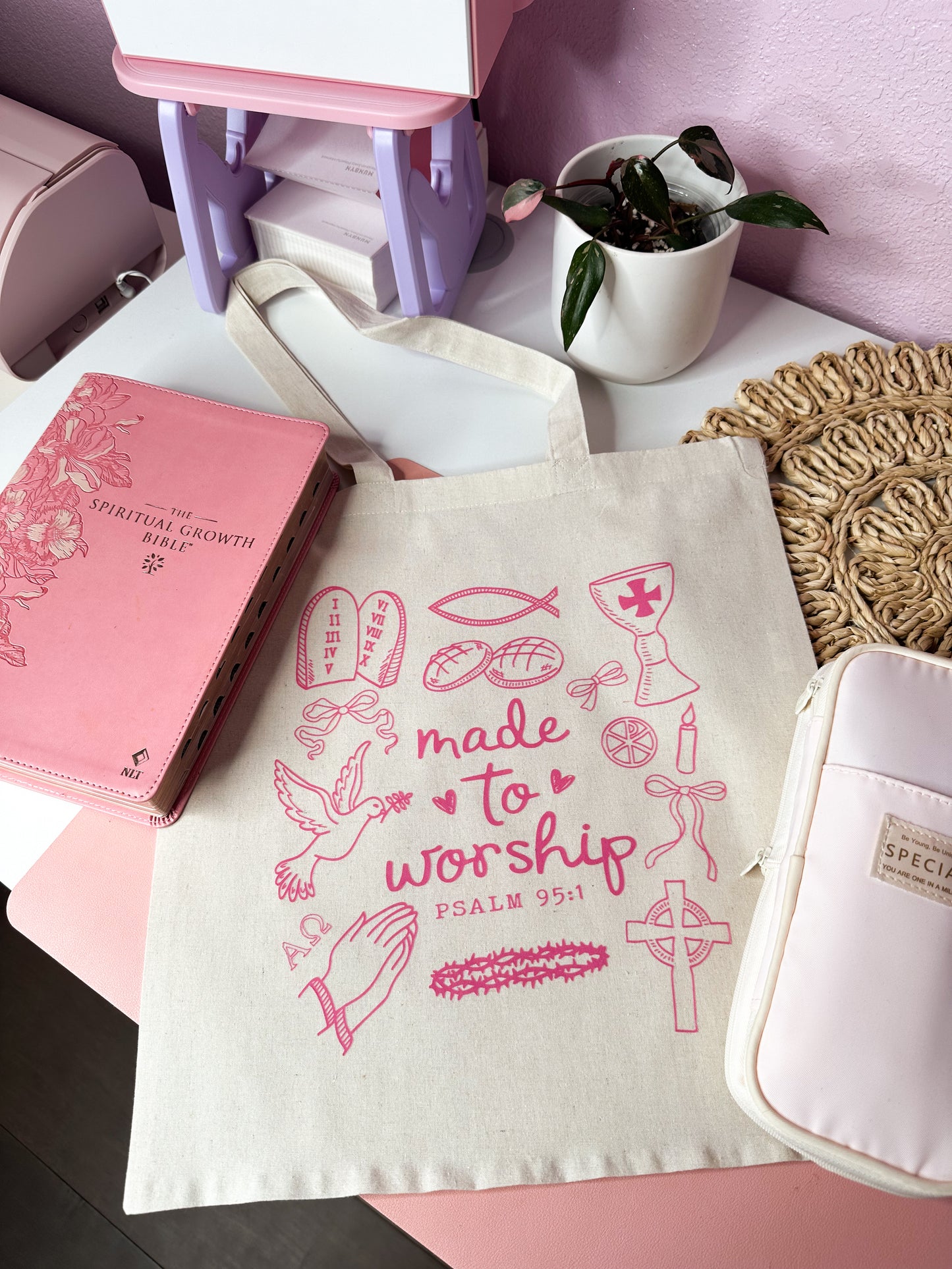 Made to Worship Tote Bag – Christian Faith Canvas Bag | Bible Verse Tote | Inspirational Gift for Women