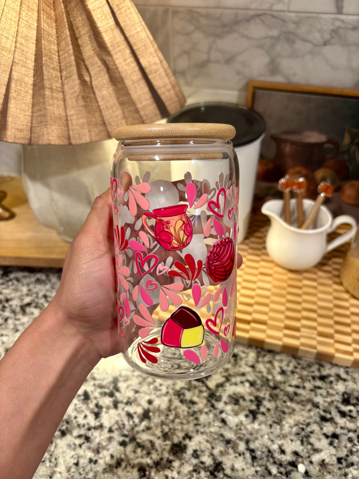 Concha glass cup